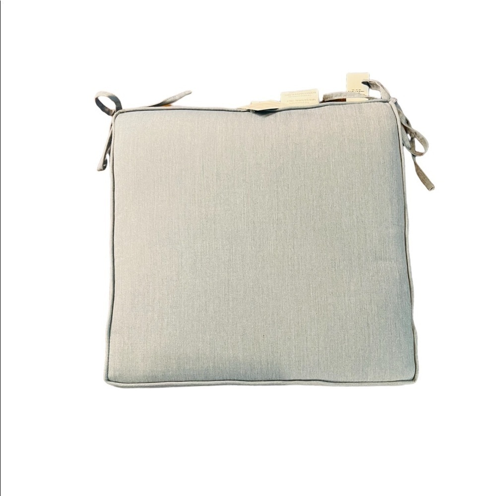 SET OF 2 POTTERY BARN PIPED CHAMBRAY SUNBRELLA DINING CHAIR CUSHIONS NWT